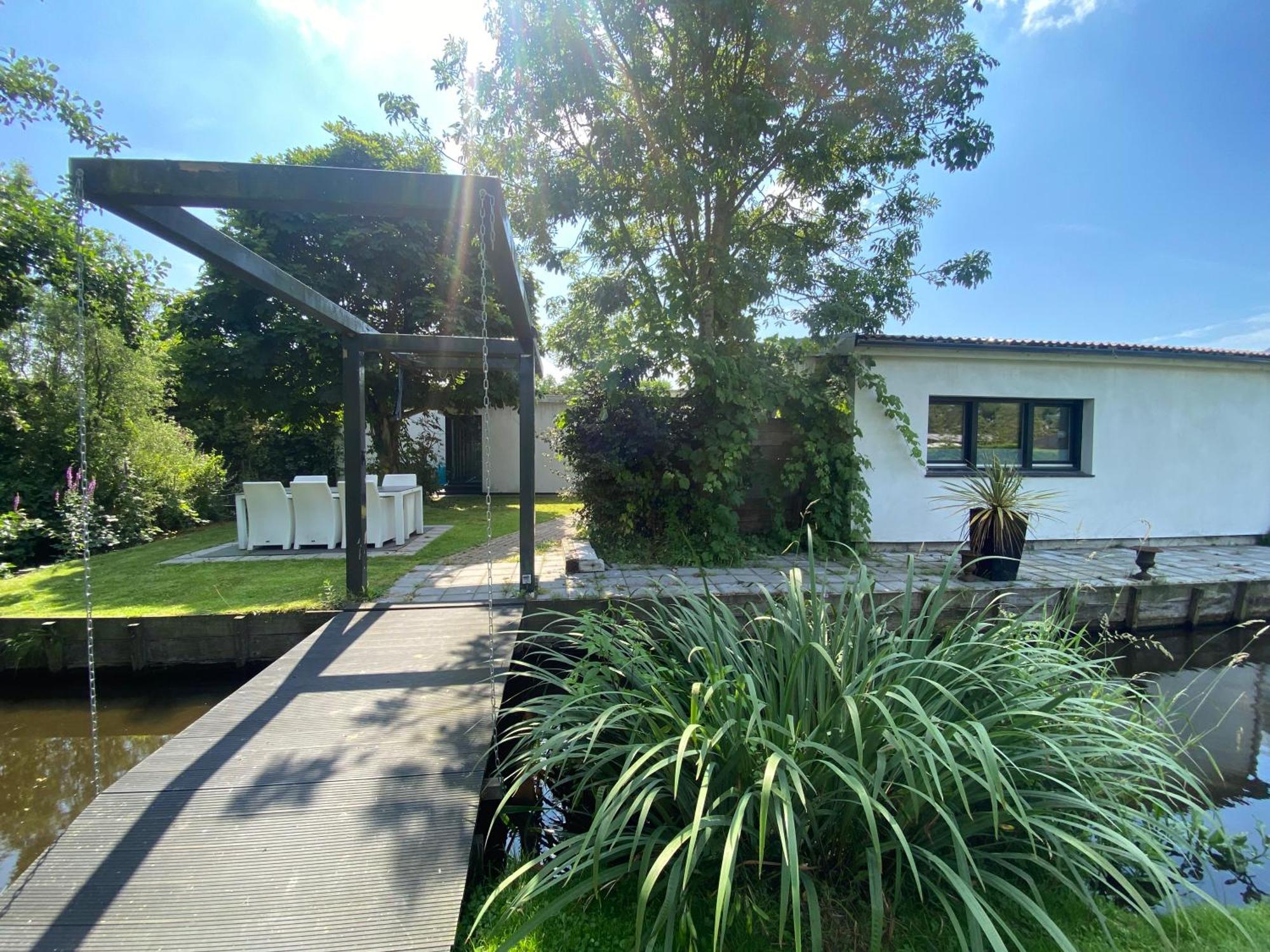 Bungalow Haarlem Amsterdam With Jacuzzi Vijfhuizen Экстерьер фото