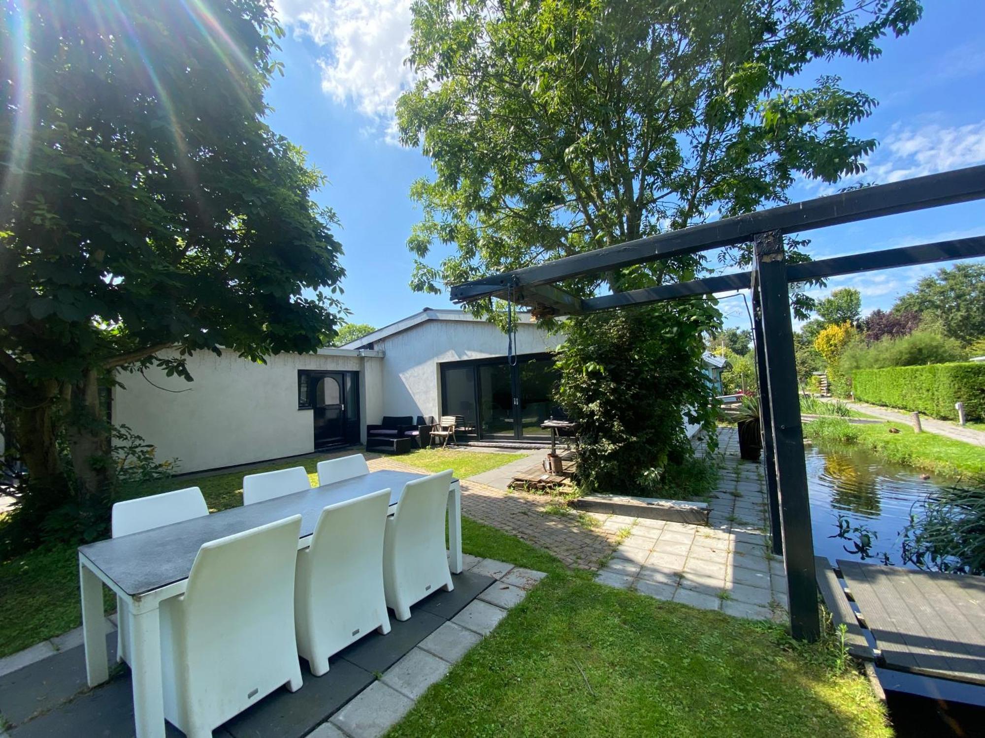 Bungalow Haarlem Amsterdam With Jacuzzi Vijfhuizen Экстерьер фото